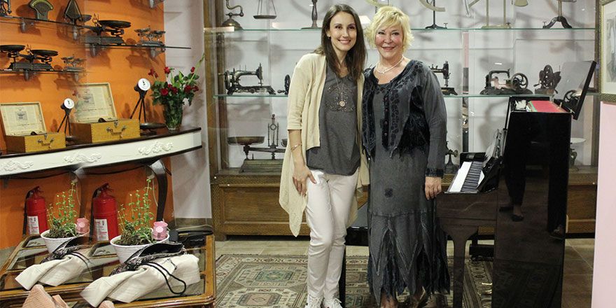 URLA PERA OTELDE DÜZENLENEN DİNLETİ NEFES KESTİ