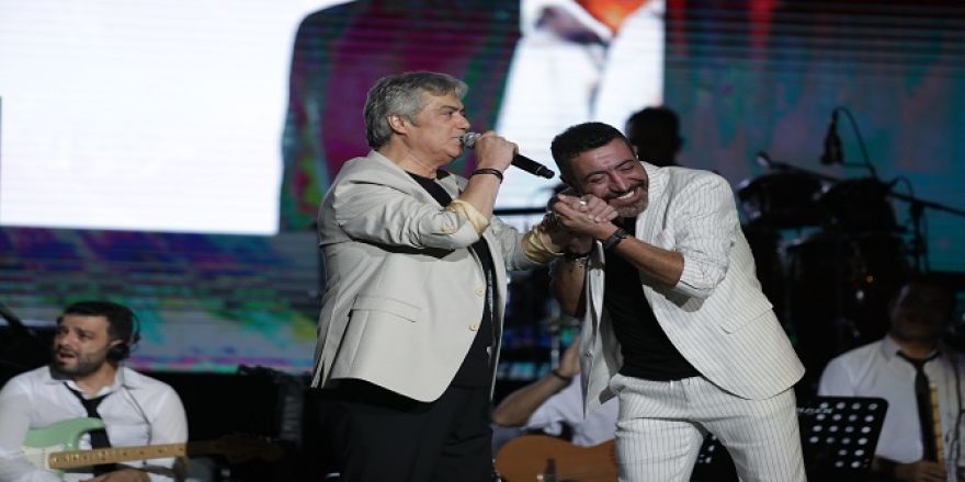 Cengiz Kurtoğlu ve Hakan Altun, Harbiye Açıkhava'da