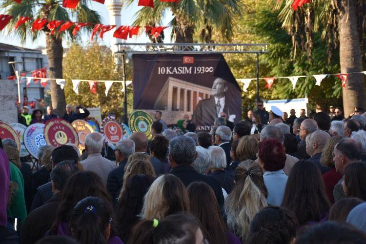 Saatler 9'u 5 geçti İzmir'de yaşam durdu! 4