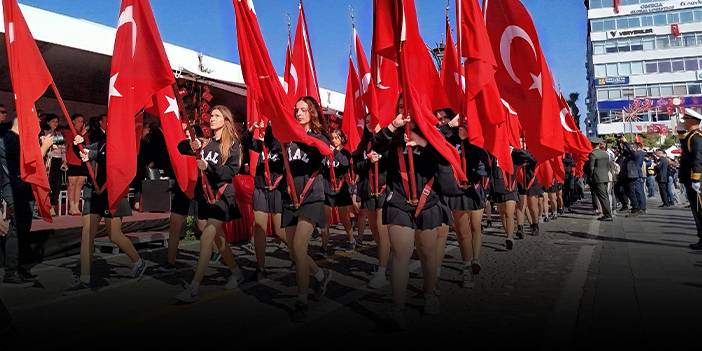 Cumhuriyet coşkusu İzmir'i sardı!