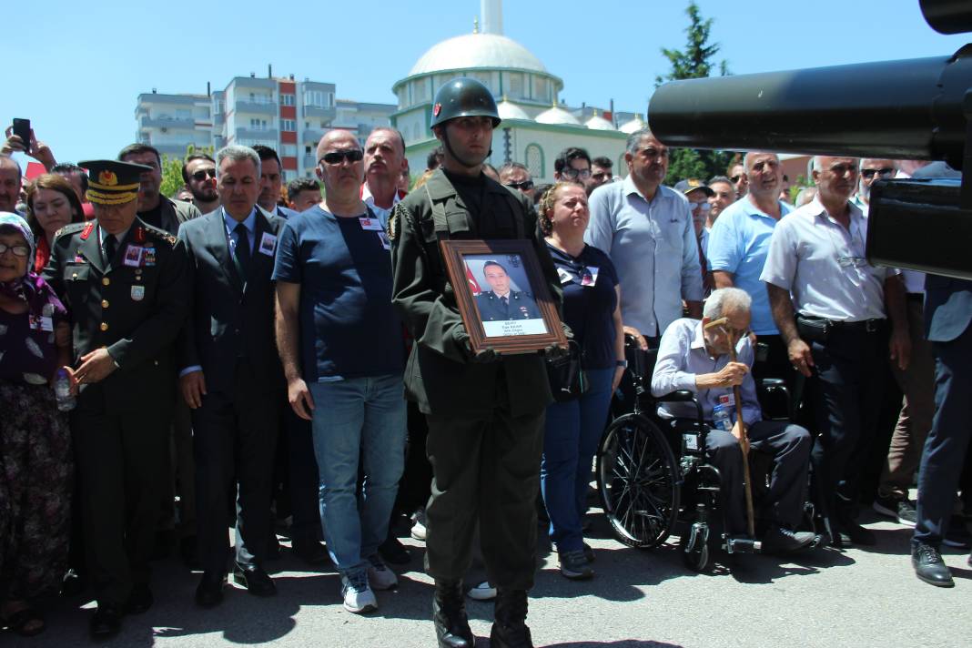 İzmirli şehide acı veda! 3