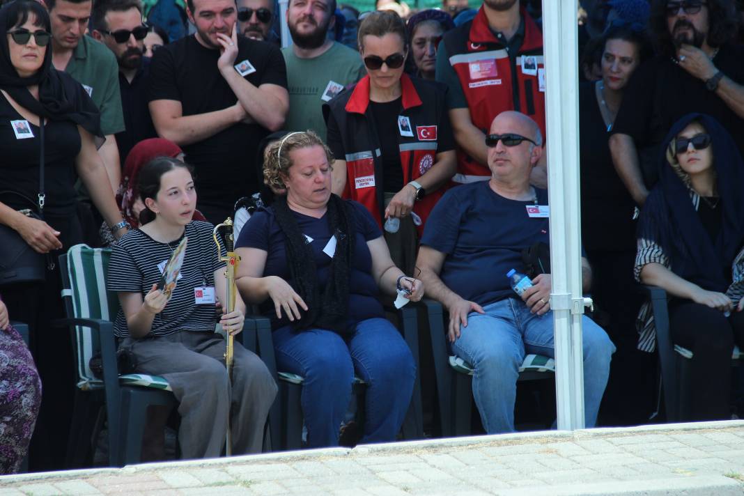 İzmirli şehide acı veda! 7