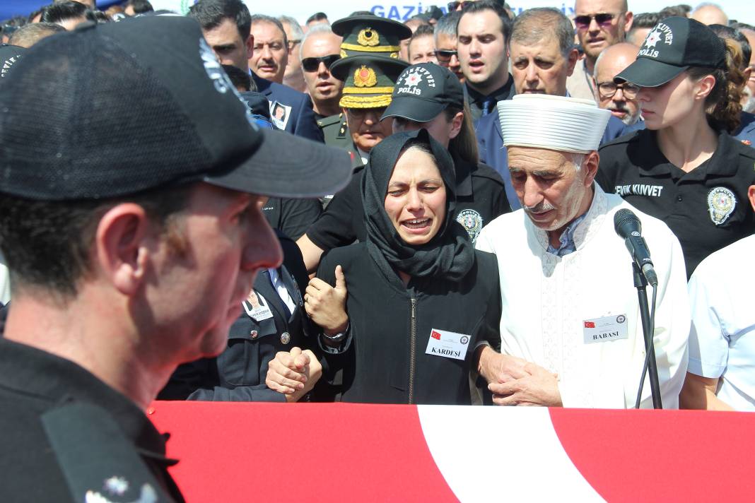 Şehit polislere acı veda! 12