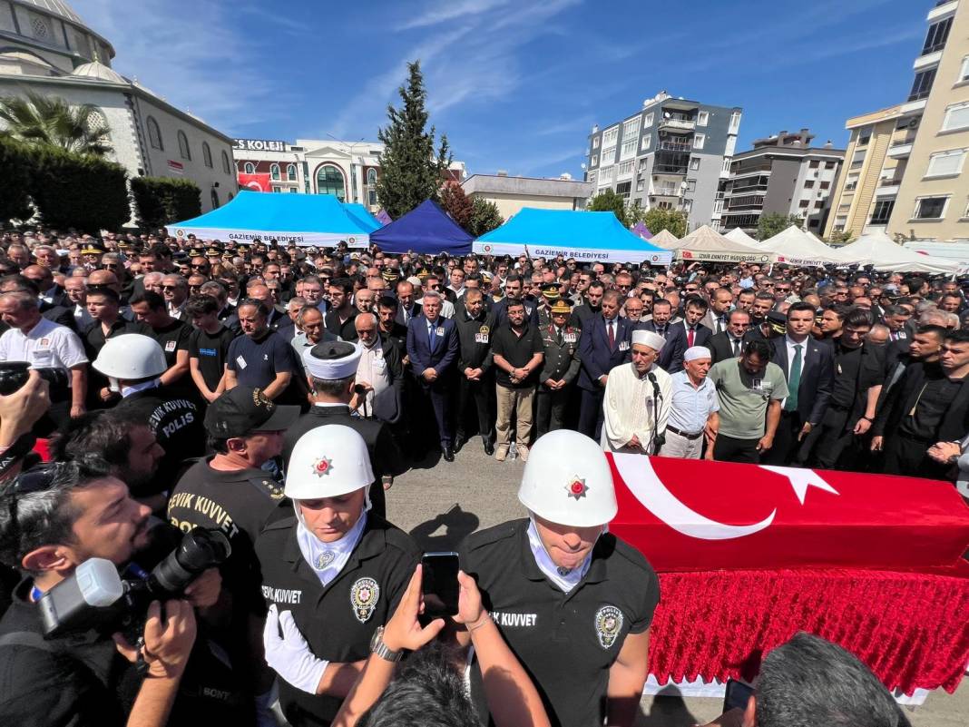 Şehit polislere acı veda! 14