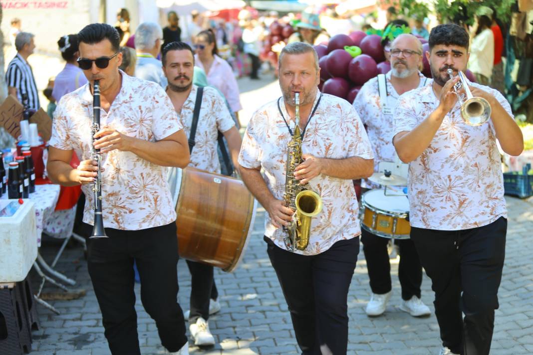 Kavacık Üzüm Festivali’nde sanat ve müzik bir arada 6