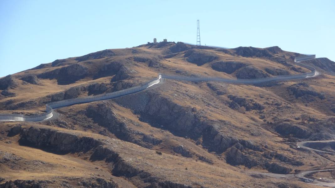 Türkiye'nin güvenlik kalkanı: Başkale sınır duvarı tamamlanıyor 6