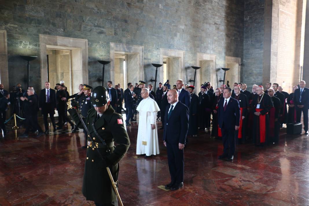 Papa Leo'nun Türkiye'deki ilk durağı Anıtkabir oldu 10