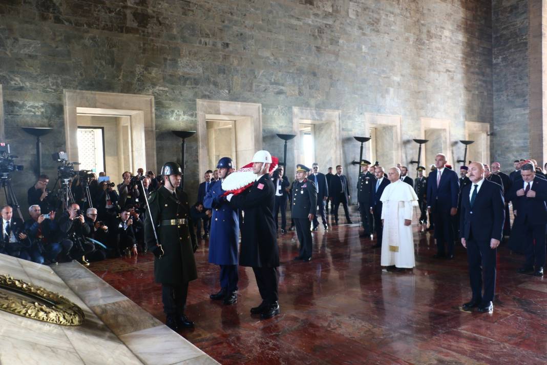 Papa Leo'nun Türkiye'deki ilk durağı Anıtkabir oldu 6