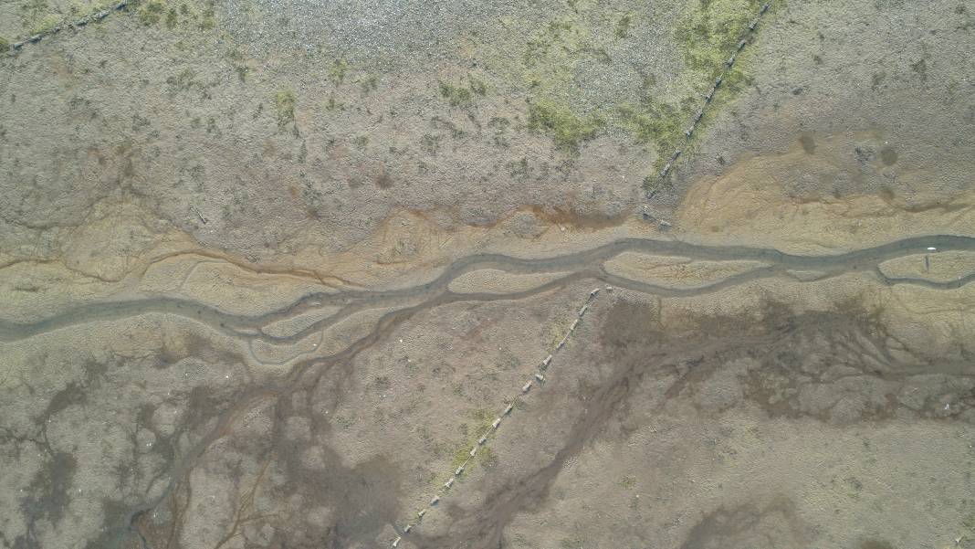 Kuraklık su kanallarını ve iskeleleri gün yüzüne çıkardı 5