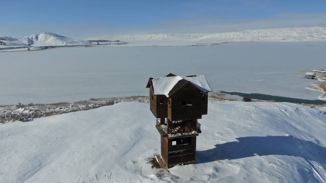 Efsanesi dilden dile dolaşan göl tamamen dondu 4
