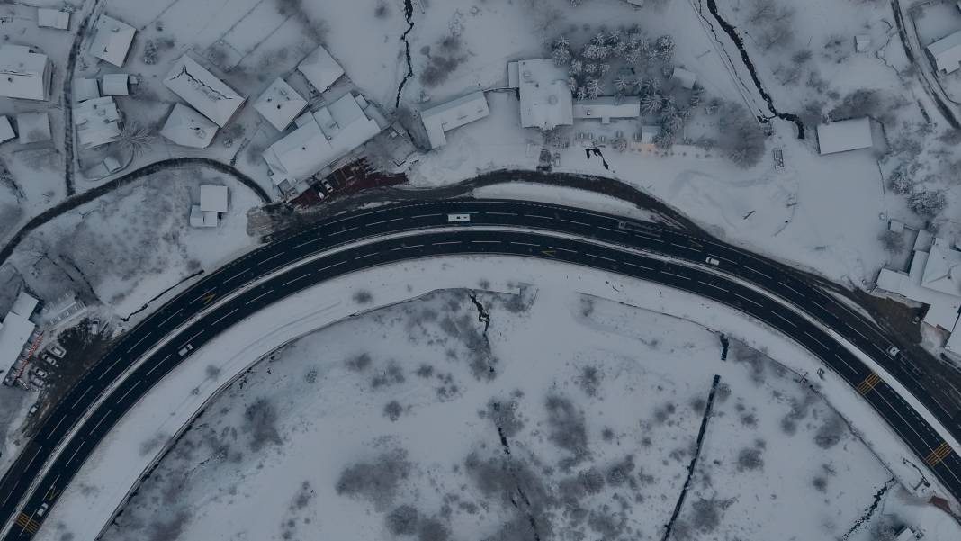 Bolu Dağı'nda kartpostallık kar manzarası 2