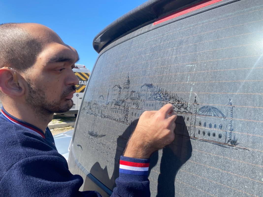 İşitme engelli ressam camları sanat eserine dönüştürüyor! 4