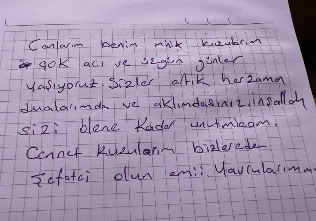 Saldırıda can veren çocukların mezarlarına bırakılan notlar yürek yakıyor 7