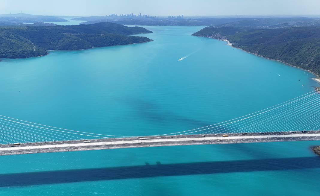 İstanbul Boğazı turkuaza büründü! 4