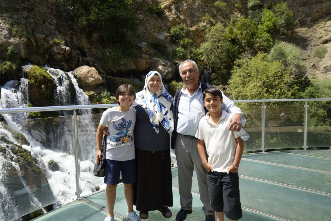 Tomara Şelalesi görenleri büyüledi! 1