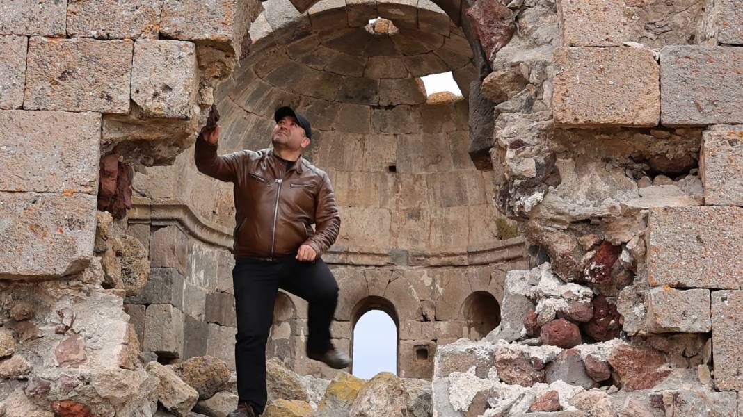 Asırlık kilisenin bilinmeyen geçmişi gün yüzüne çıktı! 2