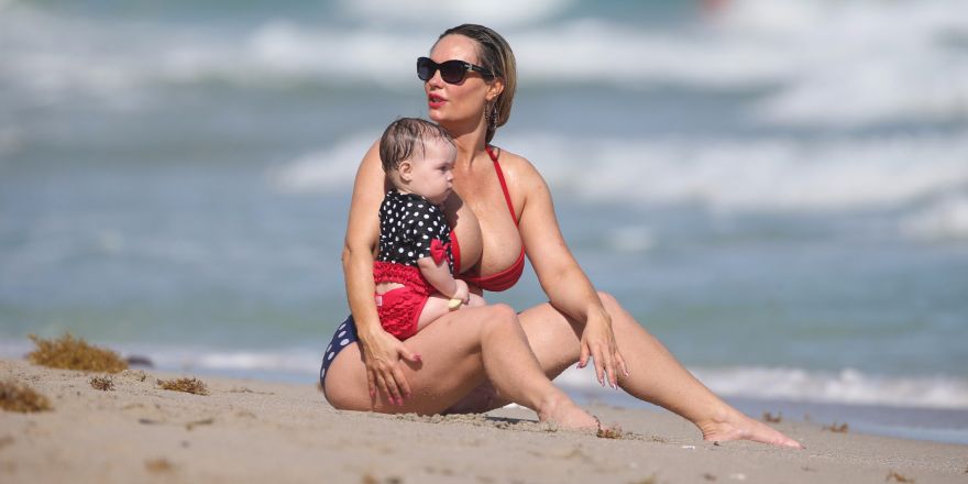 tatilin tadını çıkarıyor