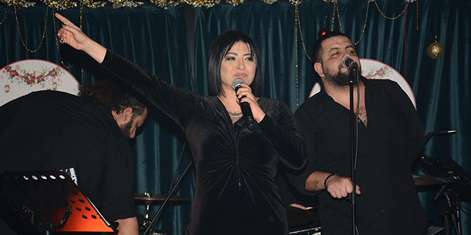 Bendeniz sesiyle büyüledi