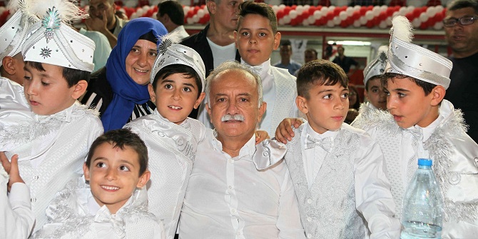 Bayraklı'da muhteşem toplu sünnet şöleni