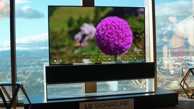 LG'nin katlanabilir televizyonu satışa çıkıyor!