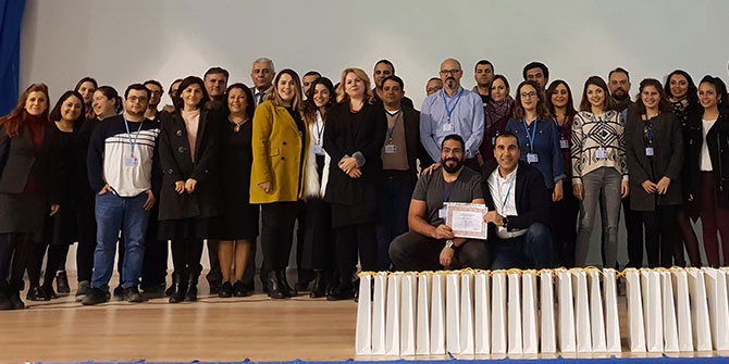 Sıra arkadaşlarına ahde vefa