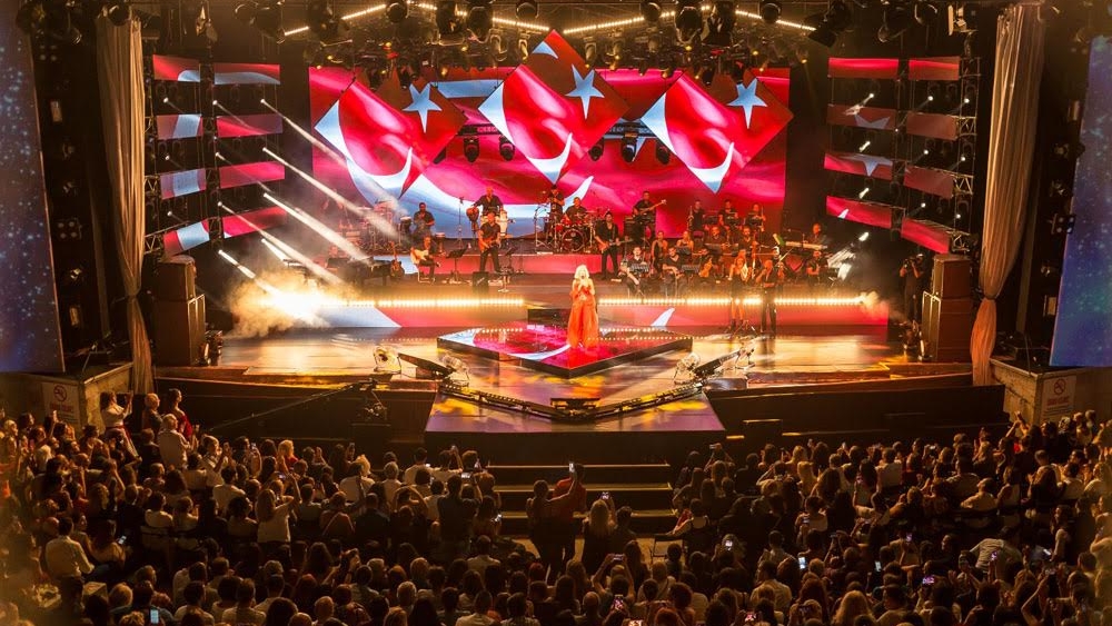 “Turkcell Yıldızlı Geceler”i 1 milyondan fazla kişi izledi