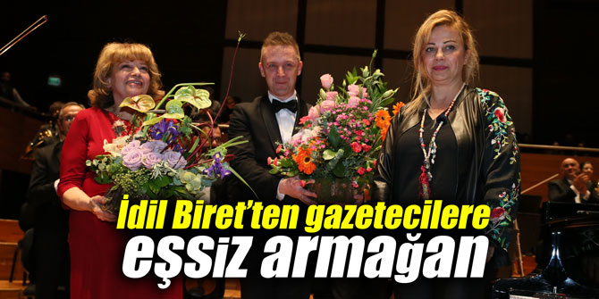 İdil Biret’ten gazetecilere  eşsiz armağan