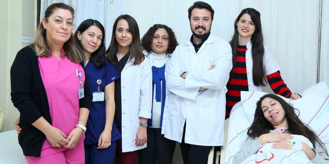 Hastadan 45 Santimetre Yumurtalık Kisti Çıkarıldı