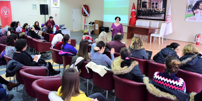 Bornova’da, kadınların karar alma sürecine katılımı tartışıldı