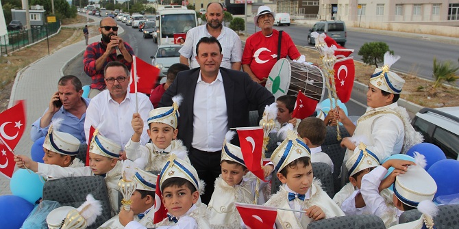 Menderes'te toplu sünnet şöleni