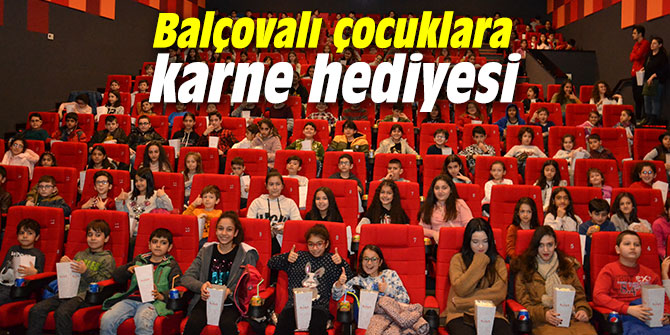 Balçovalı çocuklara karne hediyesi