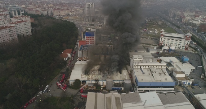 İçecek fabrikasında korkutan yangın!