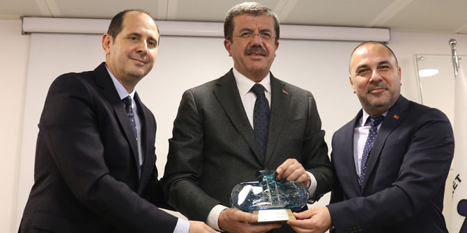 Zeybekci, "İzmir'in trafik sorununu hızla çözeceğiz"