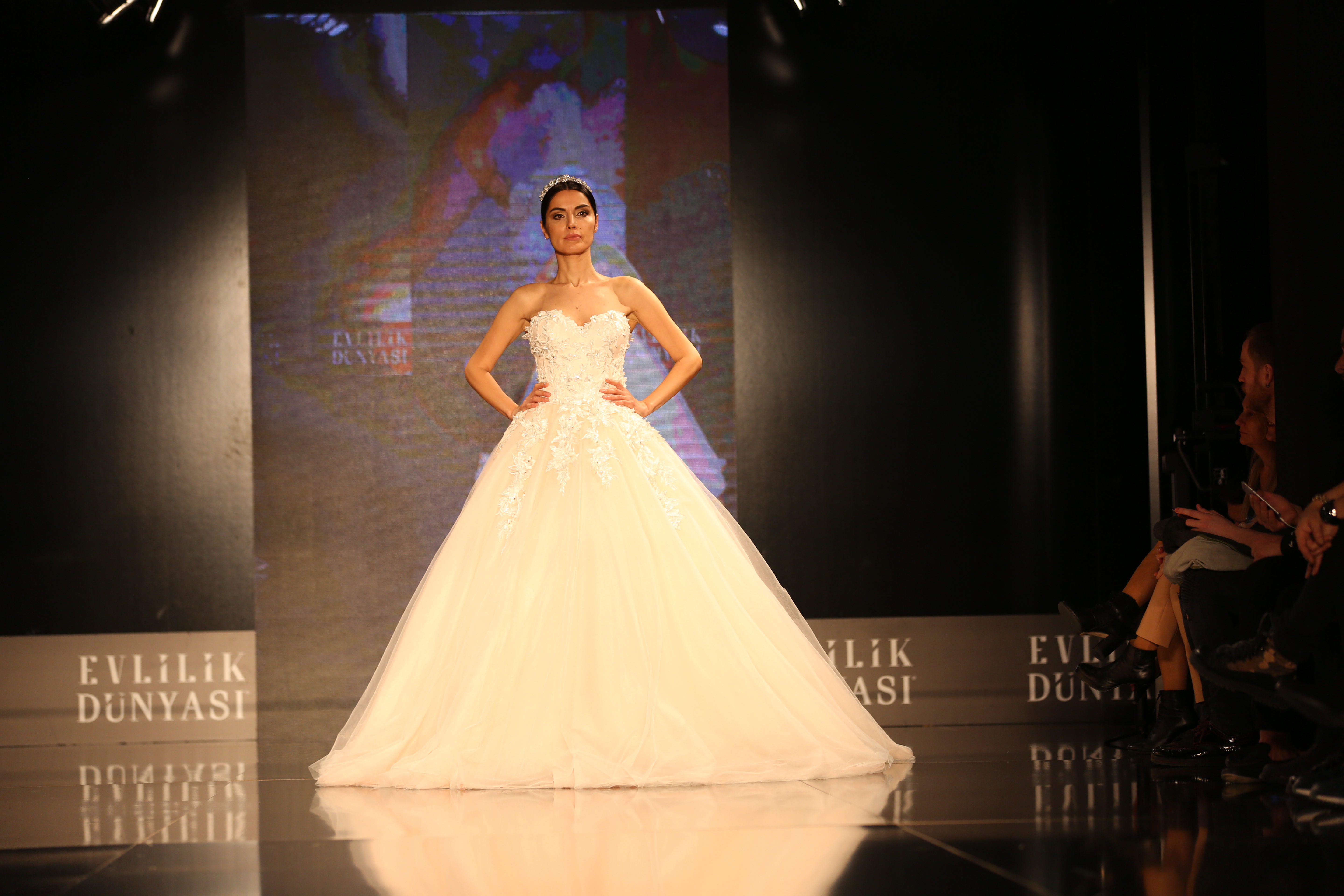 Zeliha Çal'ın güzellik sırrı ‘Trinity Lifting’