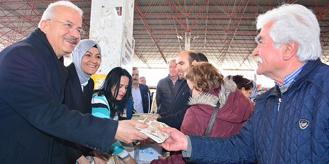 Torbalı'da bez torba kampanyası