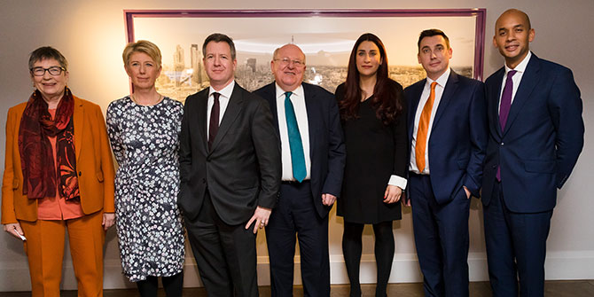 Brexit çatlağı büyüyor: 7 milletvekili istifa etti