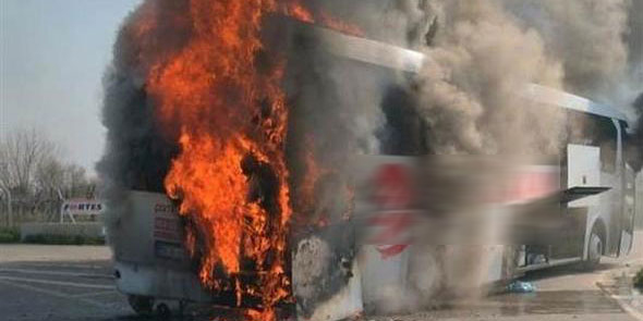 İzmir - Manisa yolunda 29 yolcu ölümden döndü