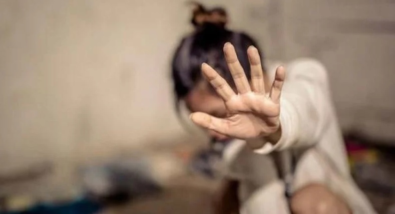 İzmir'de hastane yöneticisinin 2 hemşireyi taciz ettiği iddiası