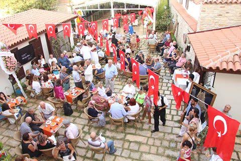 KUAKMER  BİR YAŞINDA