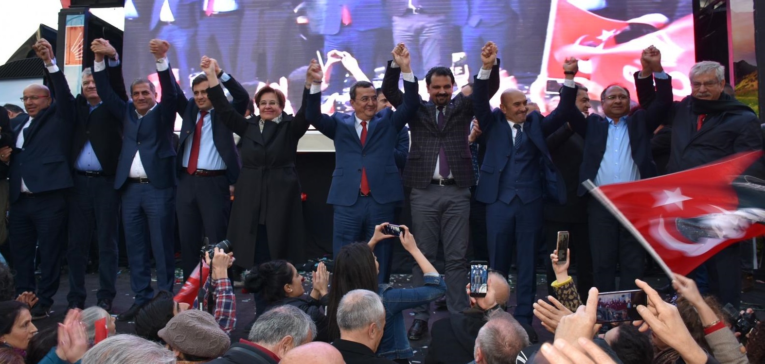 BATUR'DAN COŞKULU SEÇİM BÜROSU AÇILIŞI