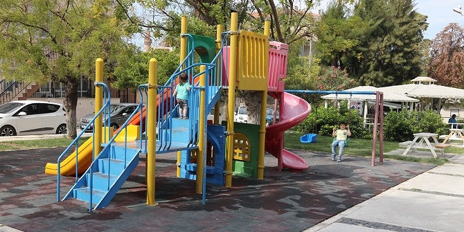 Urla'da park yenileme çalışmaları tamamlandı
