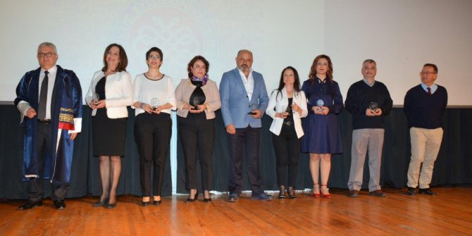 DEÜ Tıp Fakültesi 41. Kuruluş Yıldönümü’nü Kutladı