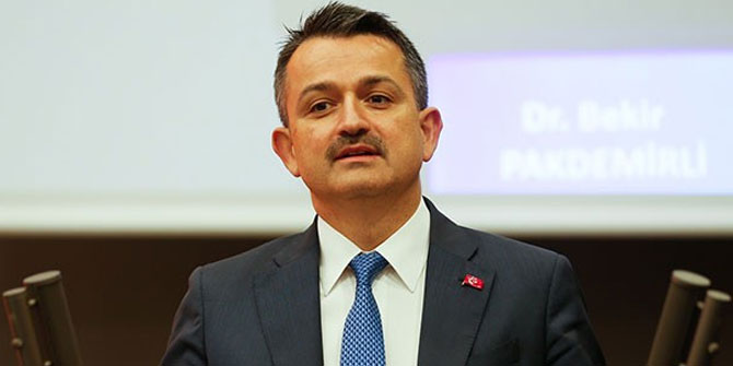 Bakan Pakdemirli: “Terör örgütlerine siyasi tünel kazan bir CHP var”