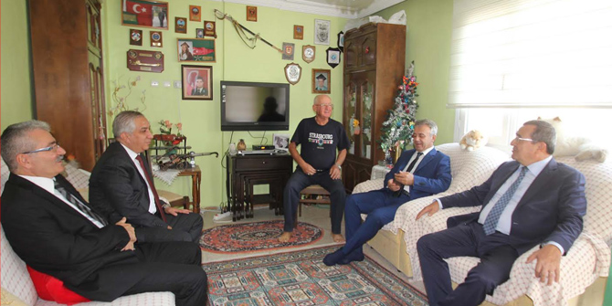 Batur ve Çiftçi'den Anlamlı Bayram Ziyaretleri