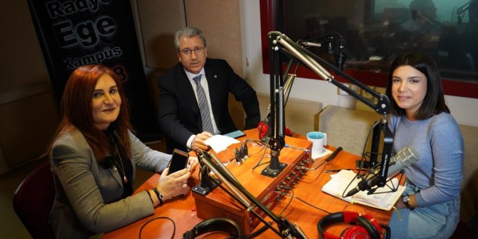 Rektör Budak, “Üniversitemiz dekanlarından  7’si, çalışanlarımızın ise yüzde 58’i kadın”