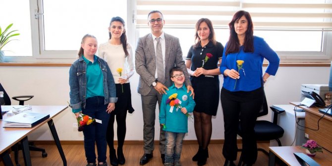 En Özel Hediye, İzmir İl Milli Eğitim Müdürü Dr. Ömer Yahşi’den