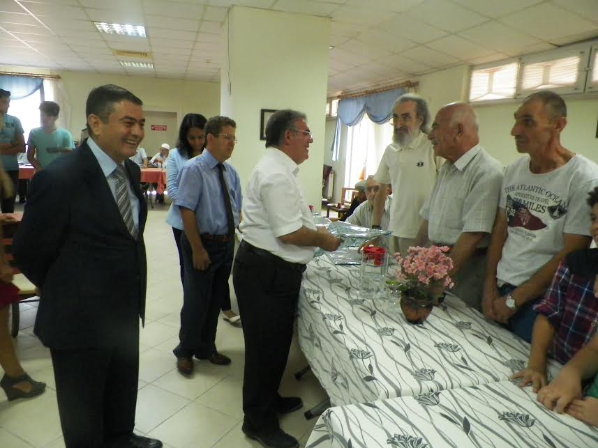 HUZUREVİ SAKİNLERİNE BAYRAM ZİYARETİ