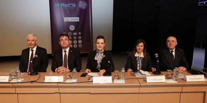 Rektör Hotar, Ege Bölgesi Kariyer Fuarı’nda konuştu