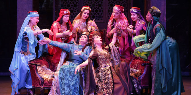 Ragıp Haykır sahnesi Kaşıkçılar ile açılıyor