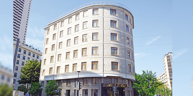 Atlas Oteli kapılarını açıyor